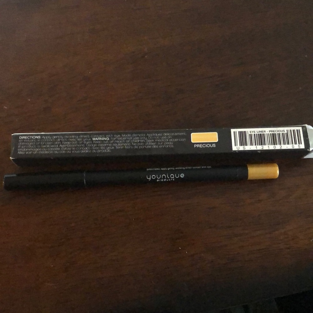 Younique eye liner